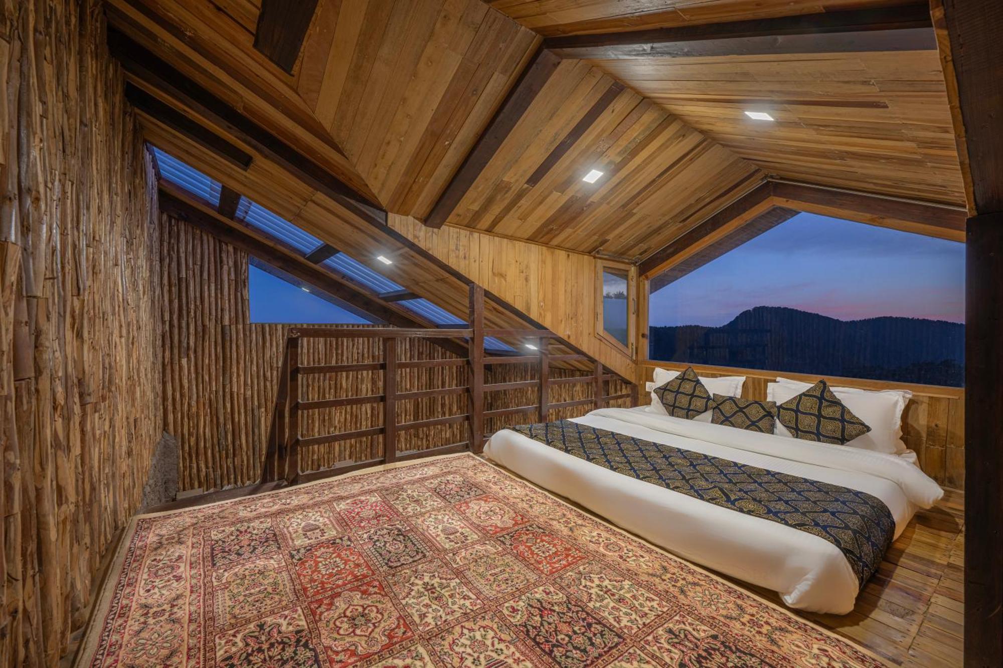 Hotel Wood Winds - A Best Valley View Hotel ชิมลา ภายนอก รูปภาพ