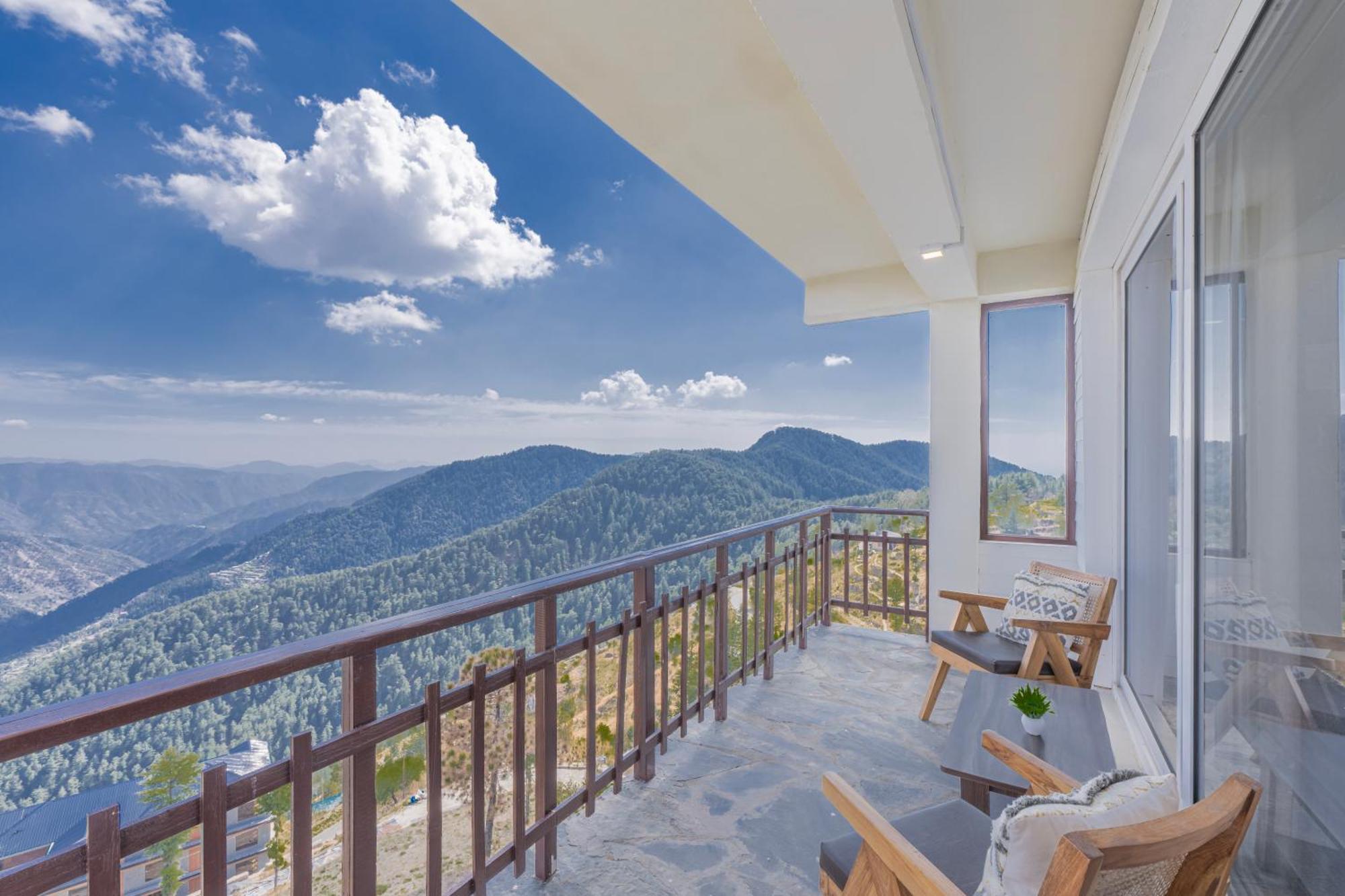 Hotel Wood Winds - A Best Valley View Hotel ชิมลา ภายนอก รูปภาพ